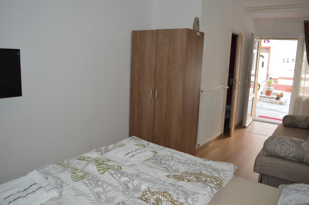 Rooms Aracic Slavonski Brod Eksteriør billede