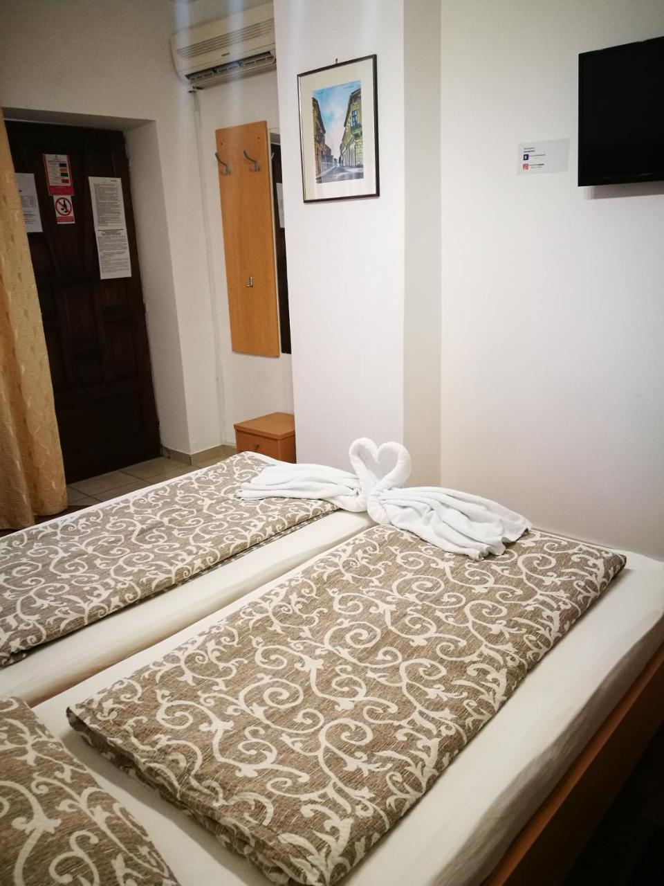 Rooms Aracic Slavonski Brod Eksteriør billede